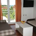 Niksa Apartman *