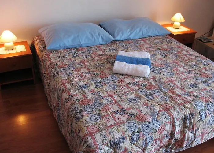 아파트 Niksa 돈제페트레케인