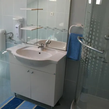 Apartment Niksa Petrčane