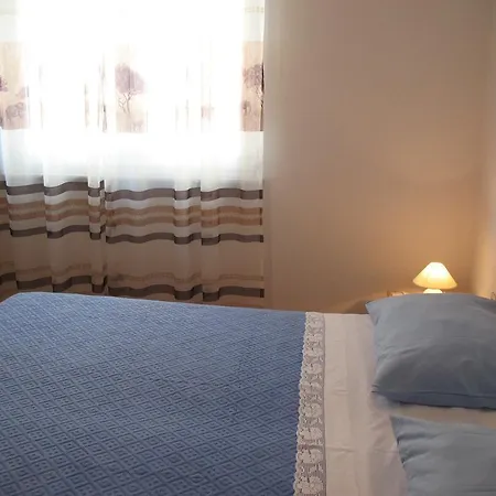 Niksa Apartmán Petrcane